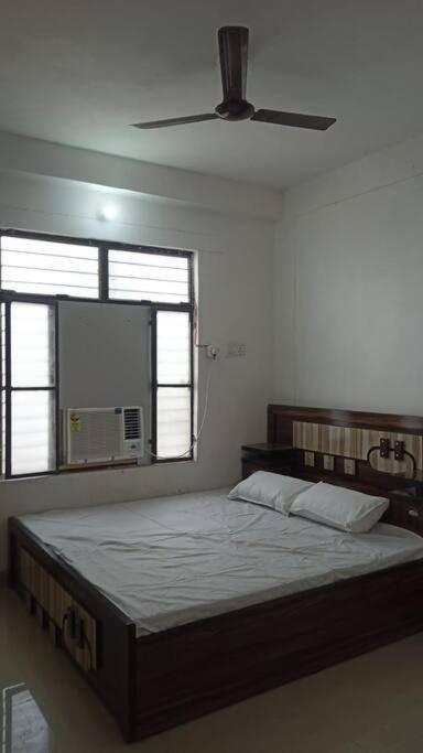 Sriram Homestay 01 Km To Sri Ram Mandir Ayodhya 外观 照片